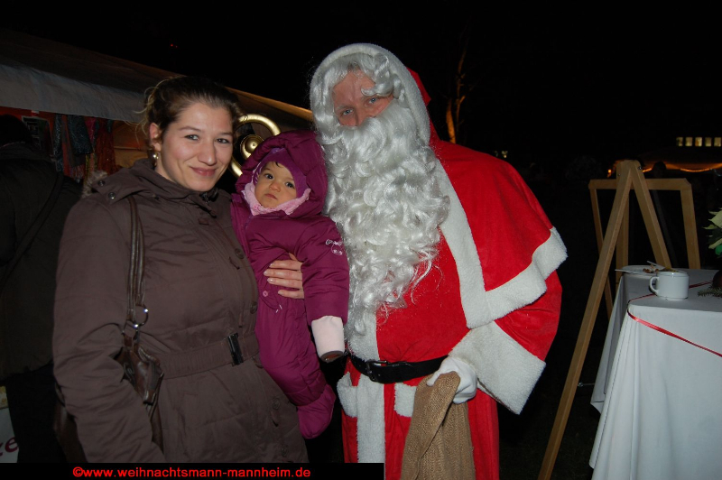 nikolaus-besuch-beim-weihnachtsmarkt-klinikum-ludwigshafen-06-12-2012-16