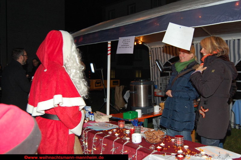 nikolaus-besuch-beim-weihnachtsmarkt-klinikum-ludwigshafen-06-12-2012-27