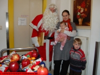 weihnachtsmann-besuch-altersheim-hemsbach-06-dezember-2013-16