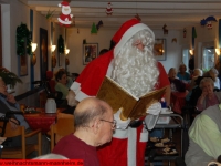 weihnachtsmann-besuch-altersheim-hemsbach-06-dezember-2013-2