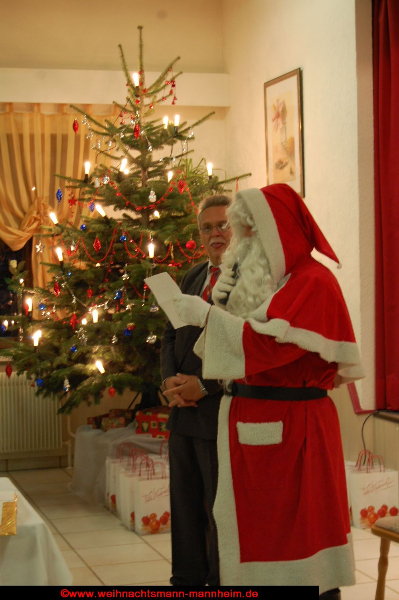 nikolaus-besuch-kinder-bescherung-schrebergarten-verein-viernheim-am-08-12-2012-4