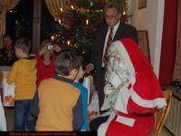 nikolaus-besuch-kinder-bescherung-schrebergarten-verein-viernheim-am-08-12-2012-14