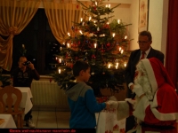 nikolaus-besuch-kinder-bescherung-schrebergarten-verein-viernheim-am-08-12-2012-24