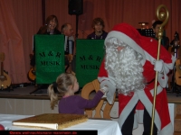 nikolaus-besuch-kinder-bescherung-schrebergarten-verein-viernheim-am-08-12-2012-9